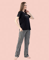 Velure Bold Printed Pajama Set