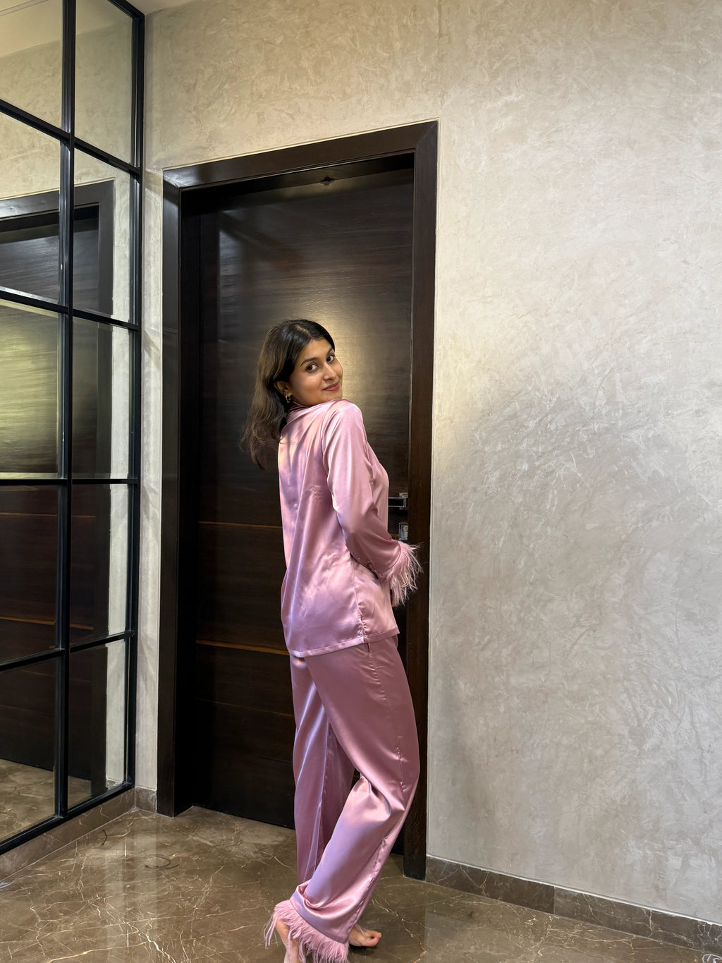 Velure Glossy Fur Night Suit