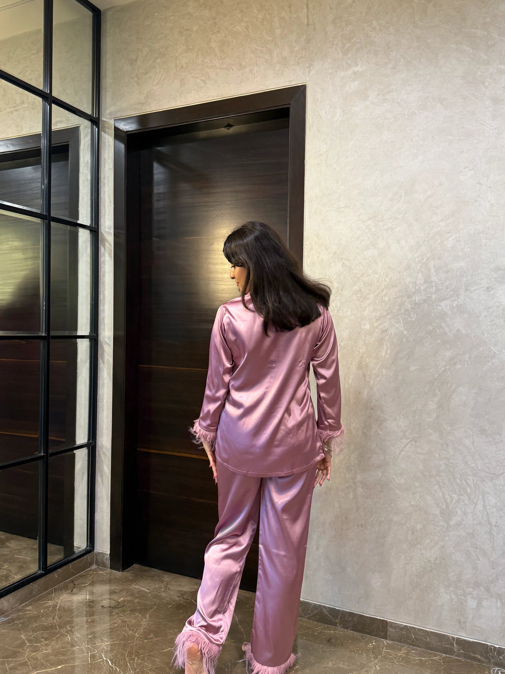 Velure Glossy Fur Night Suit