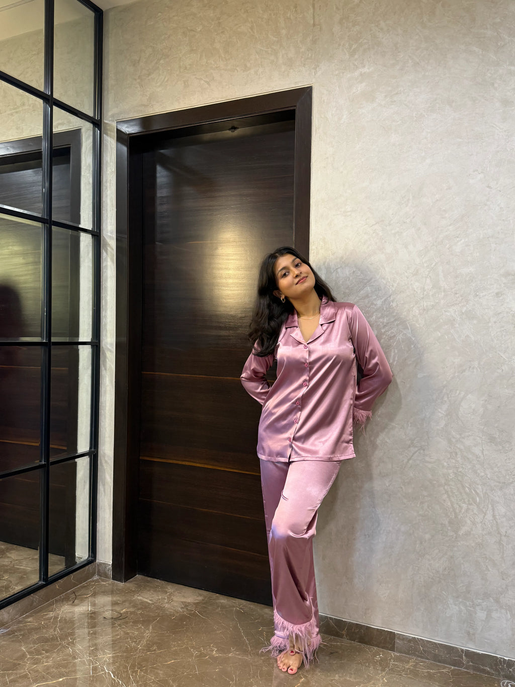 Velure Glossy Fur Night Suit