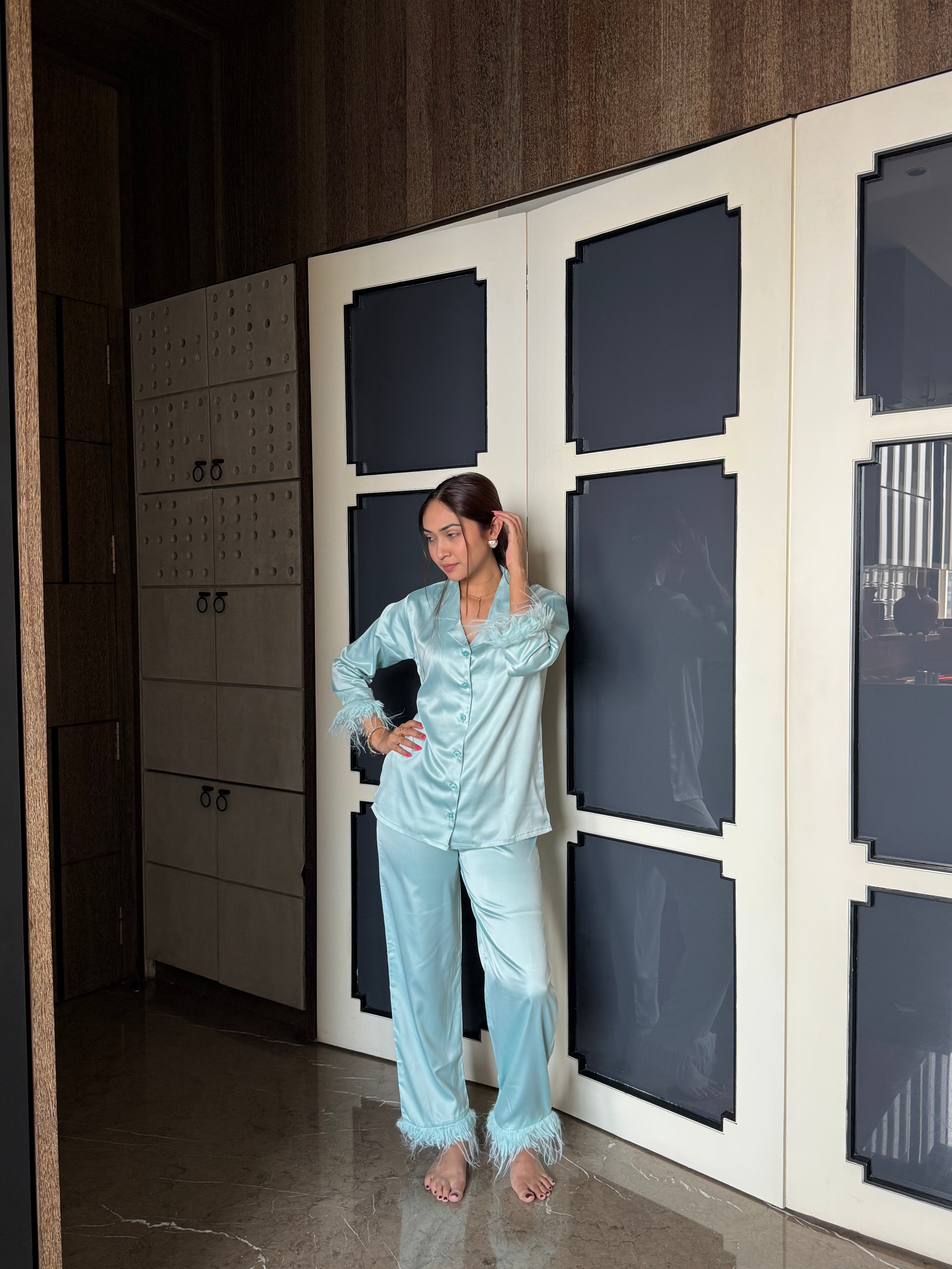 Velure Refreshing Fur Satin Night Suit