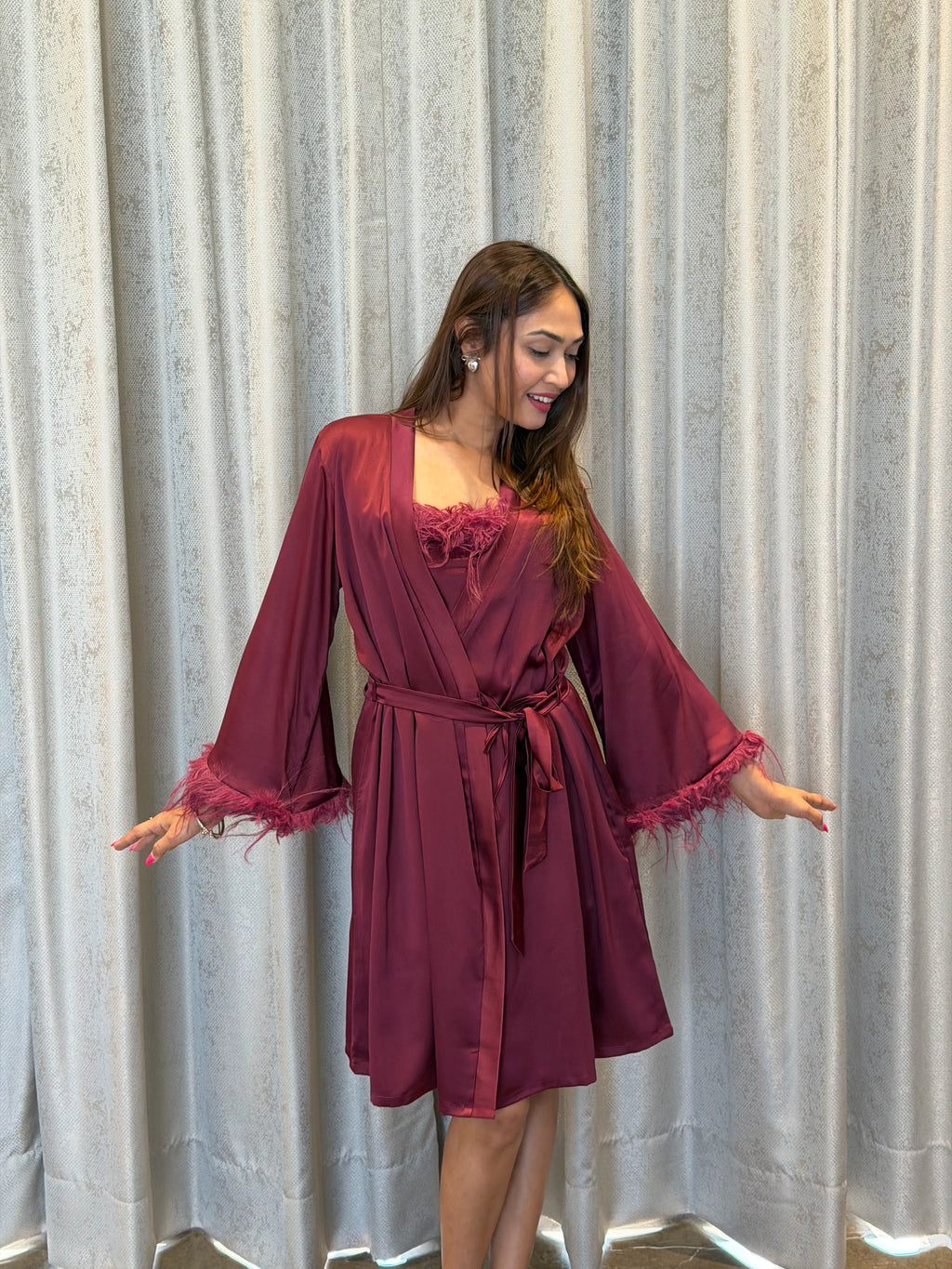 Velure Attractive Maroon Only Robe